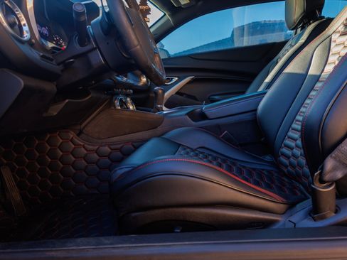 Used 2019 Chevrolet Camaro SS image 15