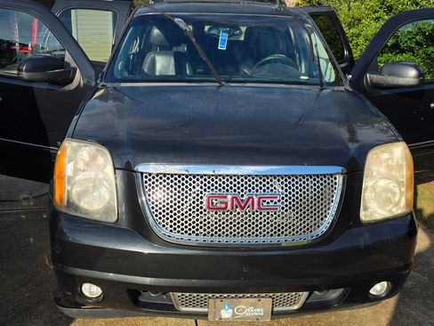 Used 2011 GMC Yukon Denali image 11