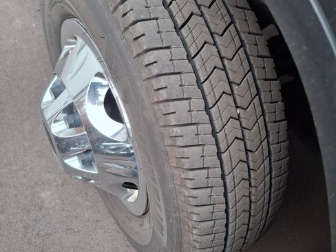 Used 2023 GMC Sierra 3500 SLE w/ SLE Convenience Package image 13