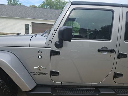 Used 2015 Jeep Wrangler Unlimited Sport AWD/4WD image 4
