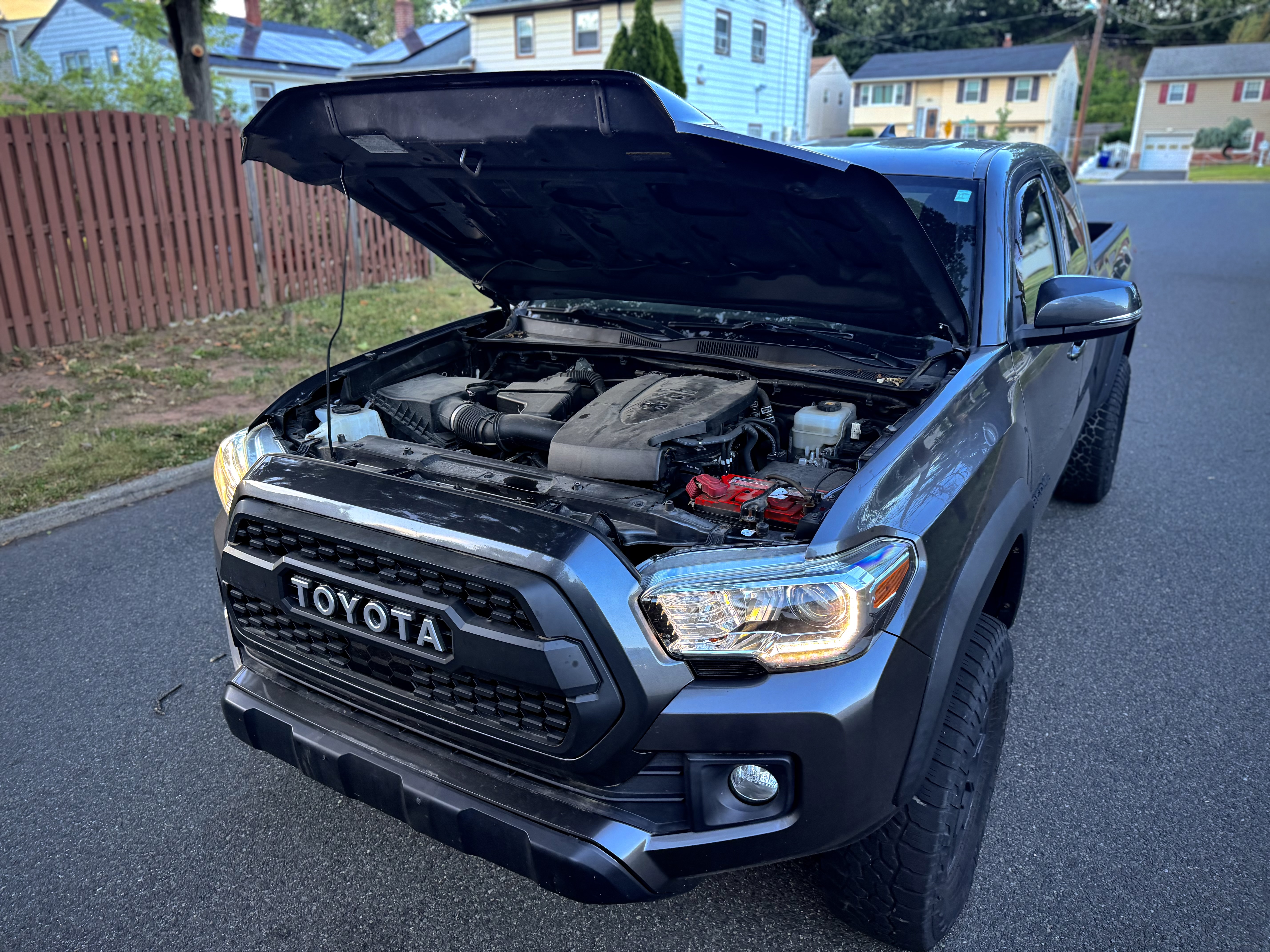 Used 2019 Toyota Tacoma TRD Off-Road AWD/4WD image 26