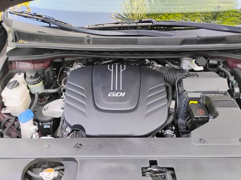 Used 2018 Kia Sedona EX image 16