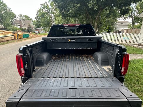 Used 2024 GMC Sierra 1500 AT4X image 16