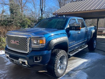 Used 2015 GMC Sierra 2500 Denali w/ Duramax Plus Package