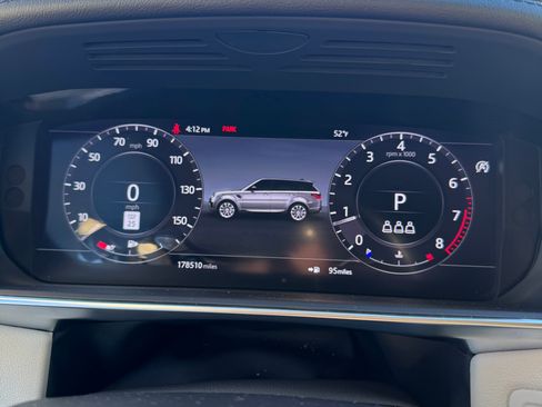 Used 2020 Land Rover Range Rover Sport HSE image 6