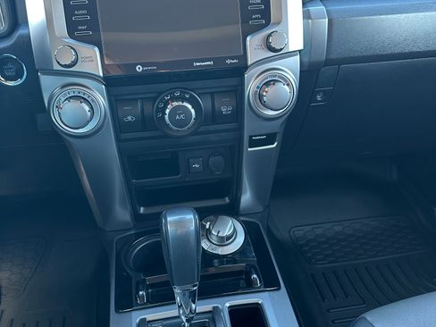 Used 2021 Toyota 4Runner SR5 Premium image 6