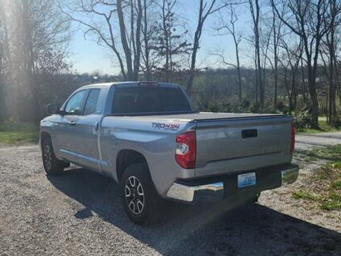 Used 2017 Toyota Tundra SR5 w/ TRD Off Road Package image 8