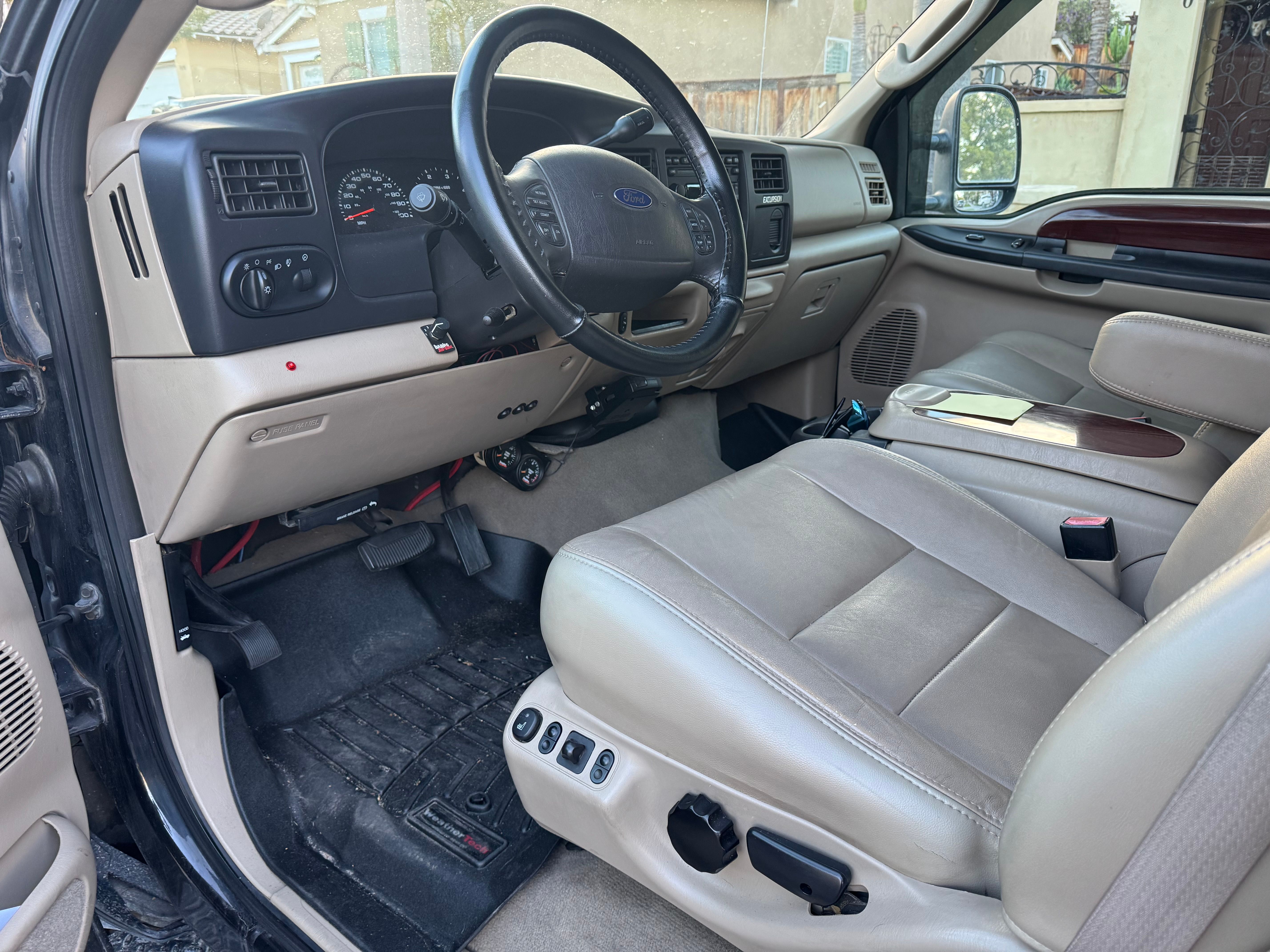 Used 2005 Ford Excursion Limited AWD/4WD image 10