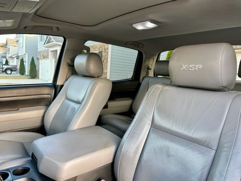 Used 2010 Toyota Tundra SR5 image 9