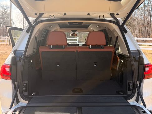 Used 2019 BMW X7 xDrive50i w/ Premium Package image 28