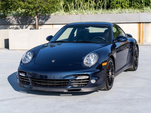 Used 2011 Porsche 911 4 Coupe image 12