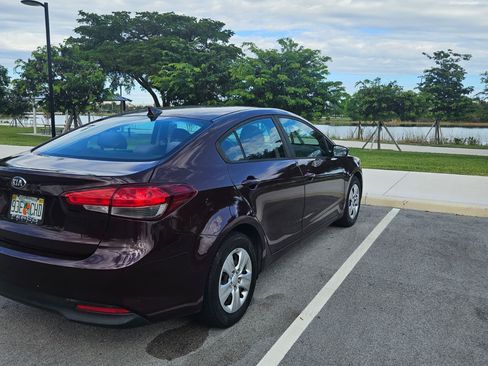 Used 2017 Kia Forte LX w/ LX Popular Package FWD image 6
