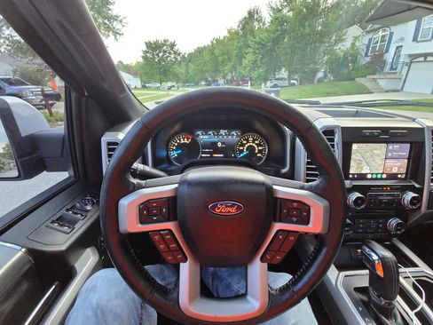 Used 2015 Ford F150 Lariat w/ Equipment Group 502A Luxury image 20