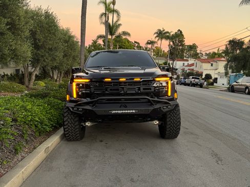 Used 2025 Ford F150 Raptor AWD/4WD image 5