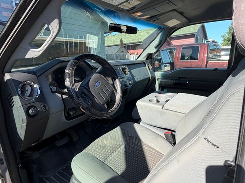 Used 2011 Ford F250 XLT AWD/4WD image 6