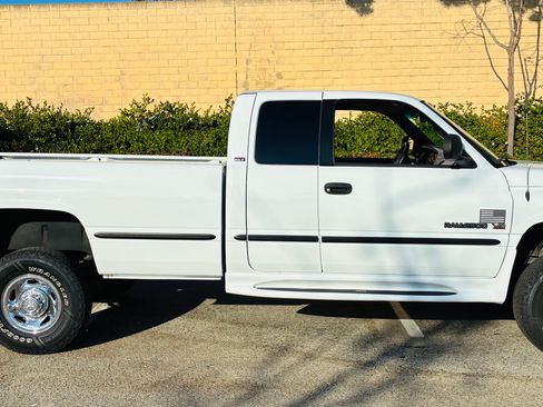 Used 1999 Dodge Ram 2500 Truck 4x4 Quad Cab image 9