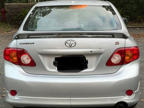Used 2010 Toyota Corolla S image 4
