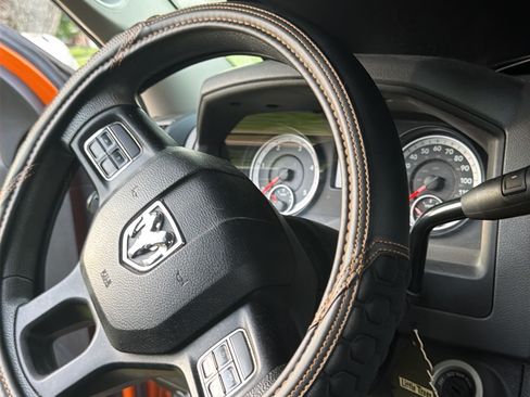 Used 2013 RAM 2500 Tradesman w/ Chrome Appearance Group AWD/4WD image 21
