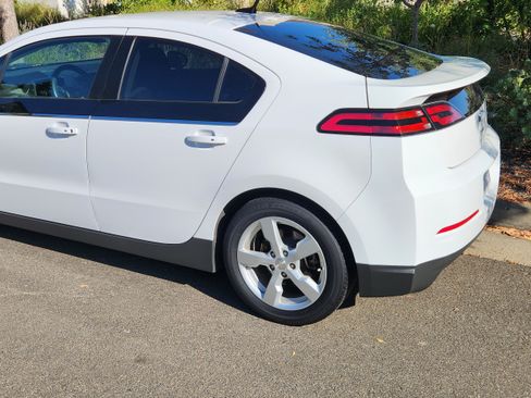 Used 2014 Chevrolet Volt image 4
