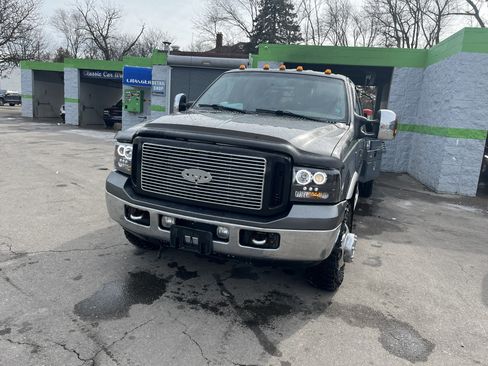 Used 2006 Ford F350 Lariat image 5