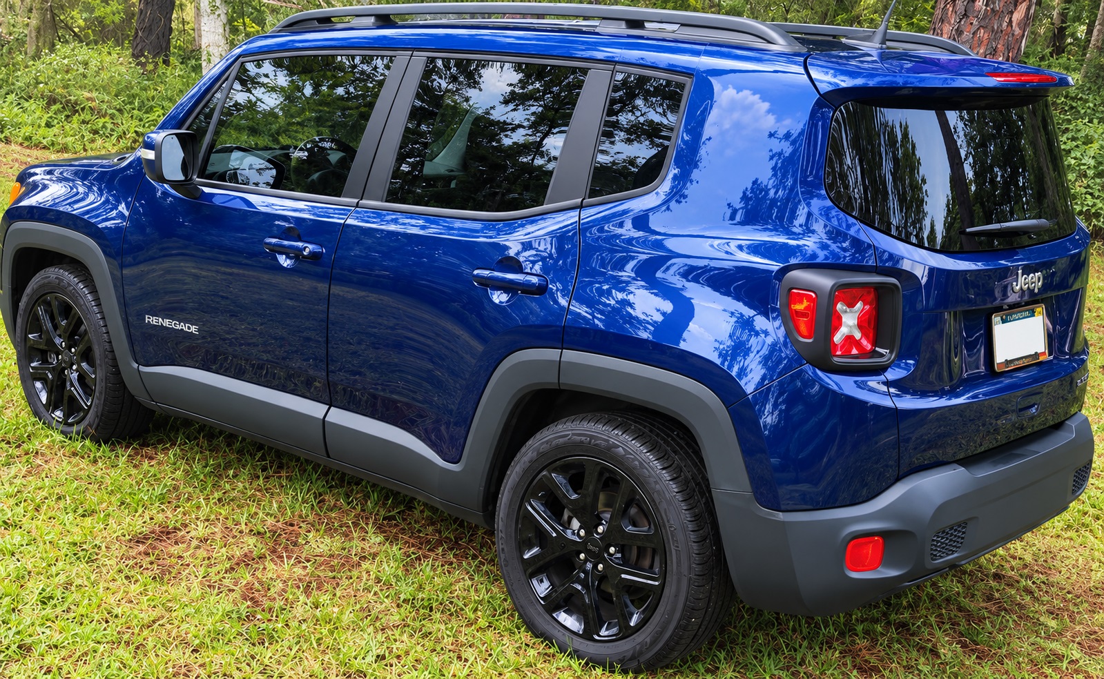 Used 2018 Jeep Renegade Altitude w/ Popular Equipment Group FWD image 5