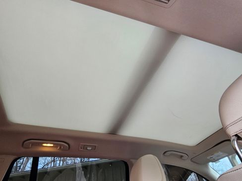 Used 2022 Mercedes-Benz GLS 450 4MATIC image 9