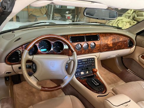 Used 1998 Jaguar XK8 Convertible image 6