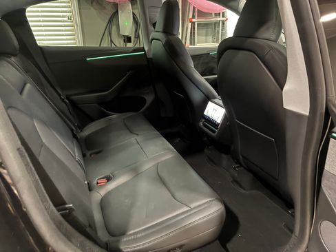 Used 2026 Tesla Model Y Long Range image 18