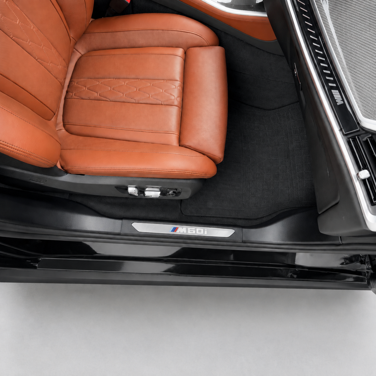 Used 2026 BMW X5 M60i AWD/4WD image 25