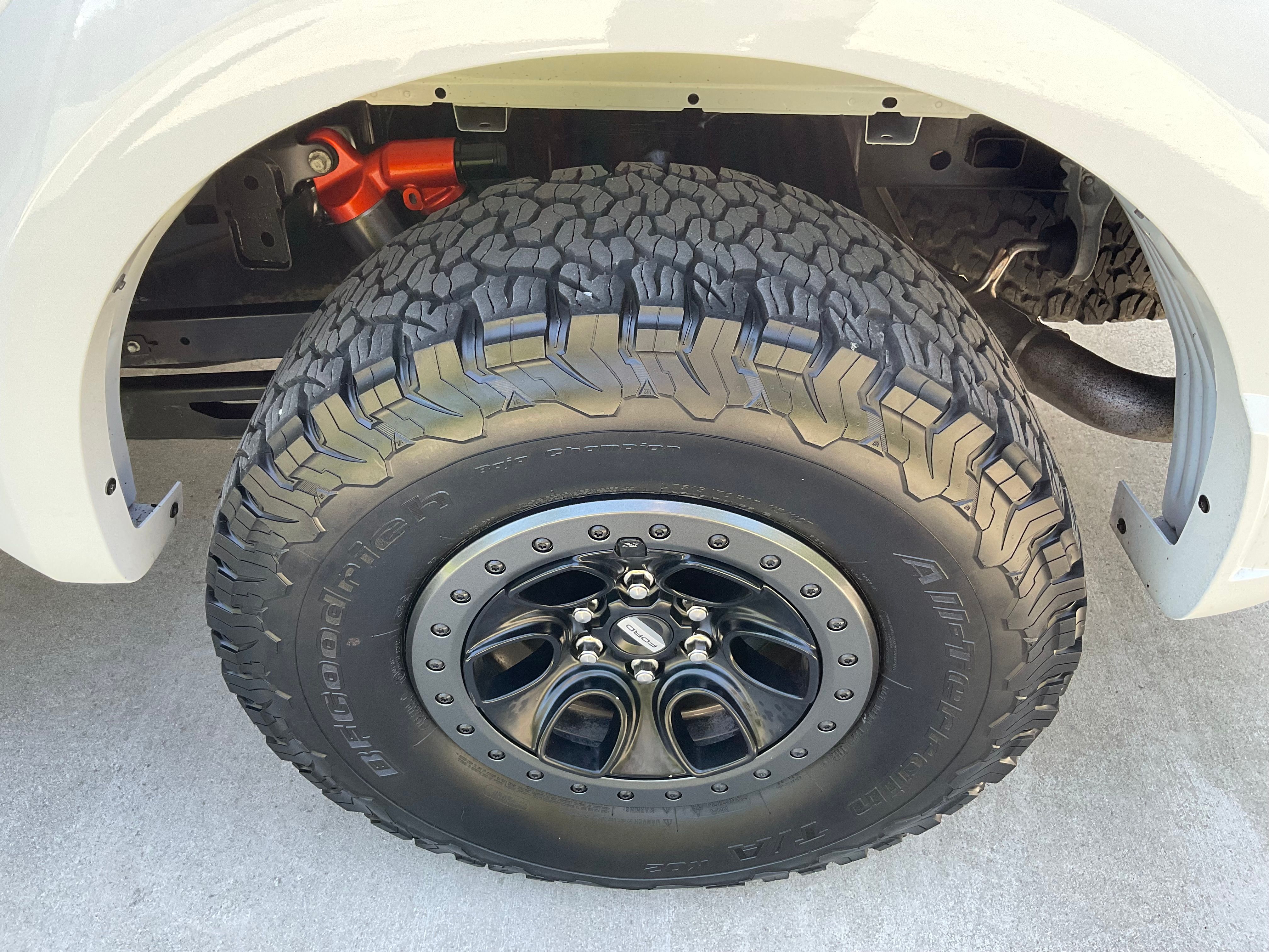 Used 2022 Ford F150 Raptor w/ Equipment Group 801A High AWD/4WD image 2