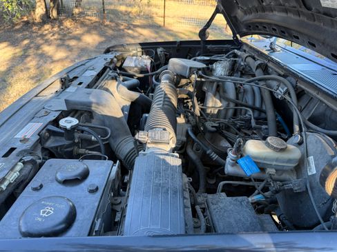 Used 1996 Ford Bronco image 23