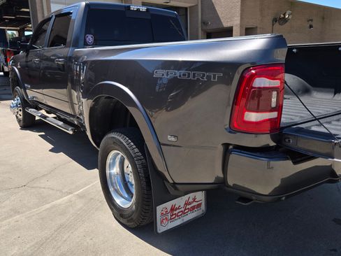 Used 2019 RAM 3500 Laramie image 8