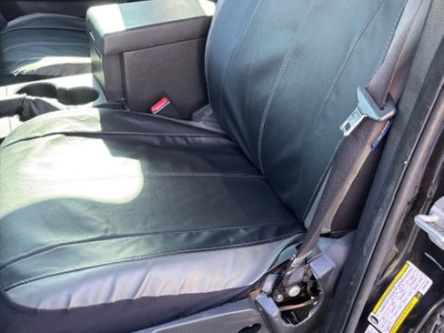 Used 2012 Jeep Liberty Sport image 12