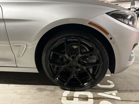 Used 2018 BMW 330i Gran Turismo xDrive image 12