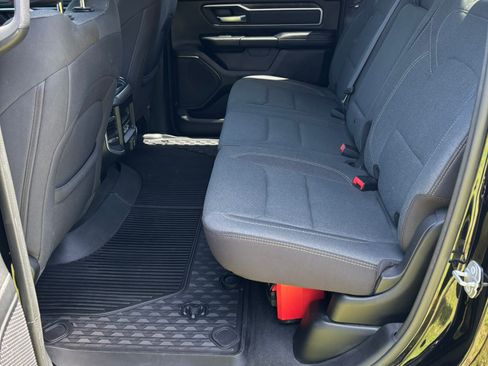 Used 2020 RAM 1500 Lone Star image 12