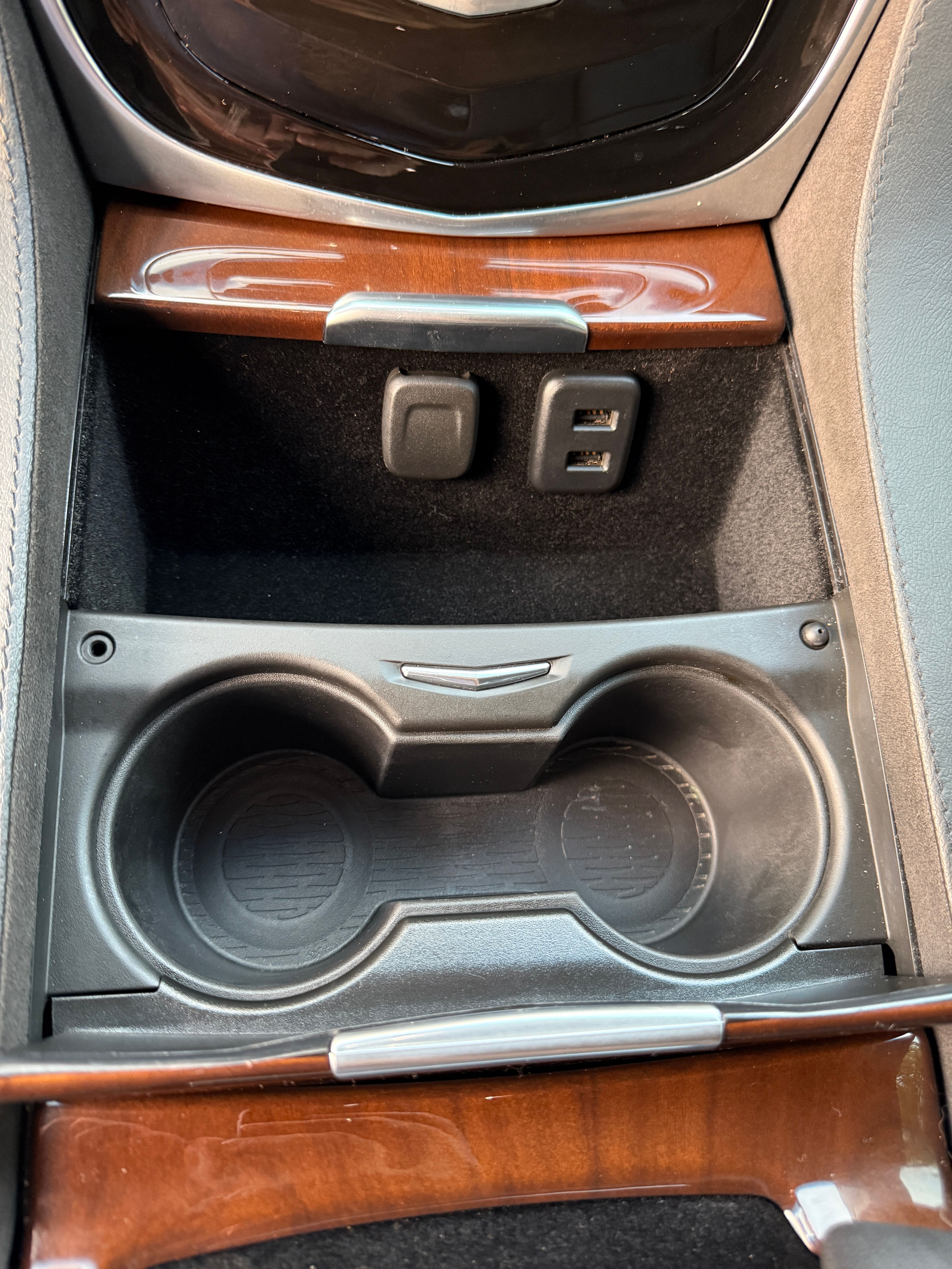 Used 2019 Cadillac Escalade Luxury RWD image 13