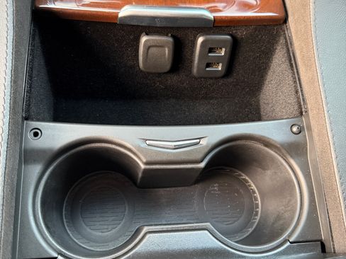 Used 2019 Cadillac Escalade Luxury RWD image 13