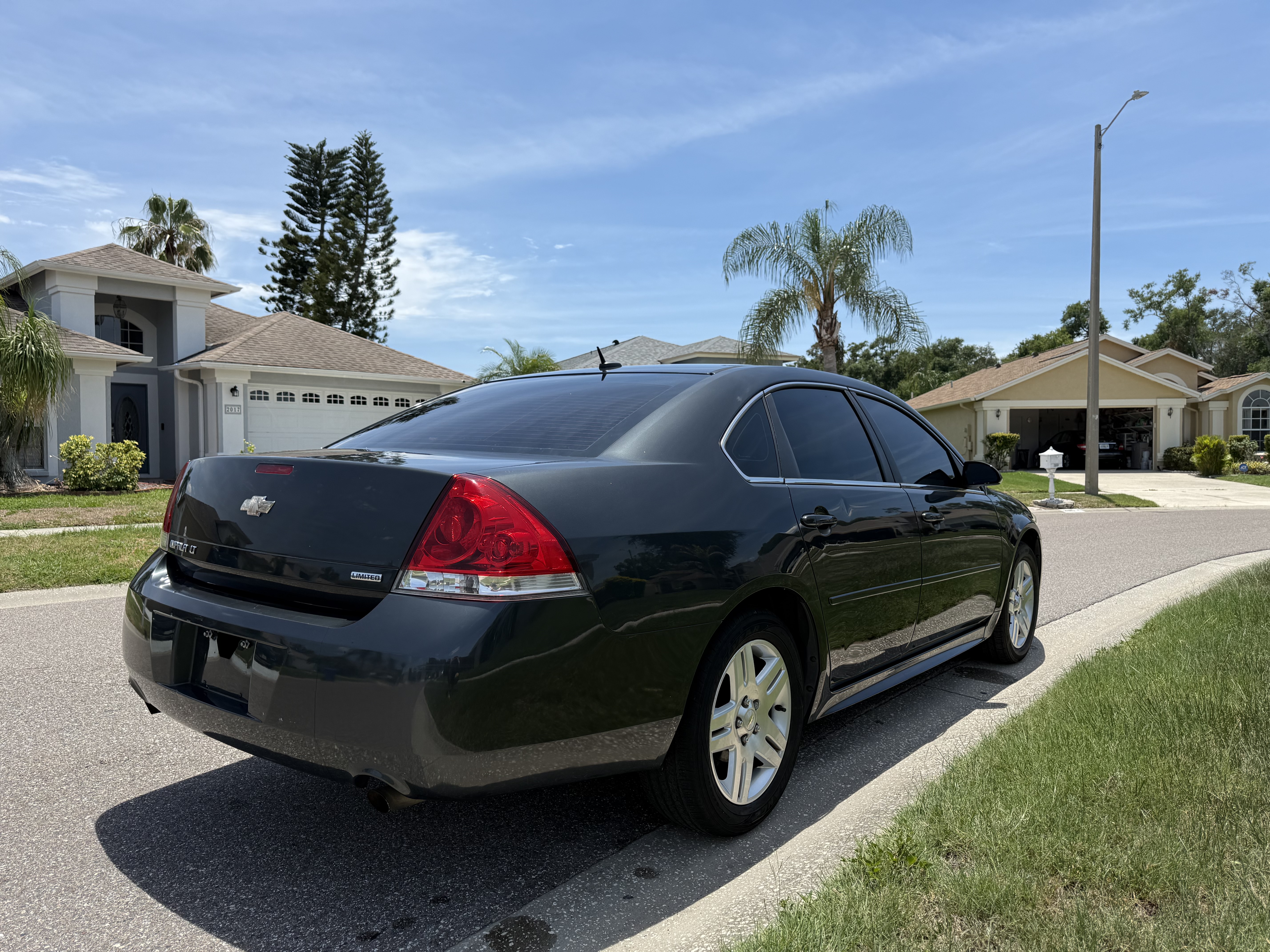 Used 2015 Chevrolet Impala LT w/ LT Sunroof Package FWD image 6