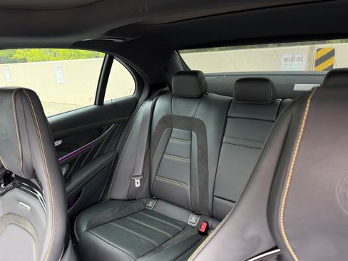 Used 2018 Mercedes-Benz E 63 AMG S image 19