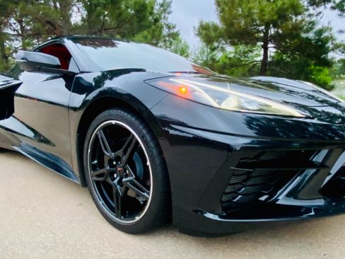 Used 2024 Chevrolet Corvette Stingray Premium Cpe w/ LPO, Roadside Safety Package image 12