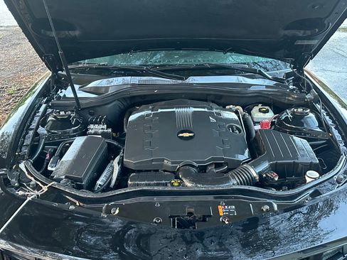 Used 2013 Chevrolet Camaro LT image 8