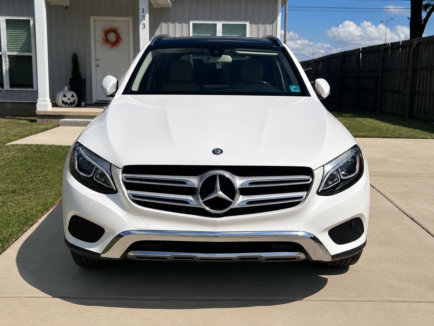 Used 2017 Mercedes-Benz GLC 300 4MATIC image 5