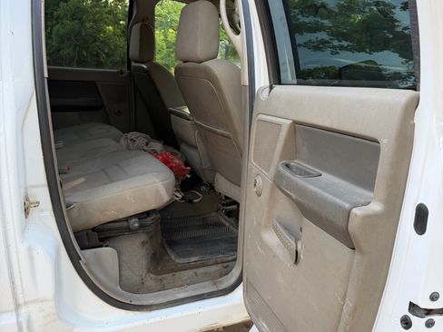 Used 2006 Dodge Ram 3500 Truck SLT image 6