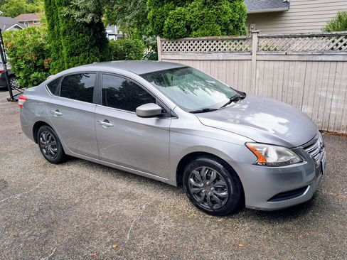 Used 2014 Nissan Sentra SV w/ SV Driver Package image 1