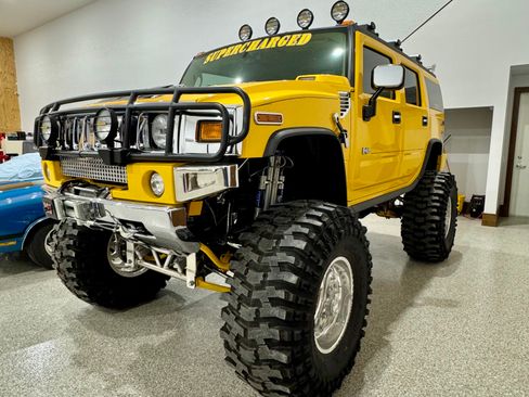 Used 2003 HUMMER H2 w/ Preferred Equipment Group AWD/4WD image 10