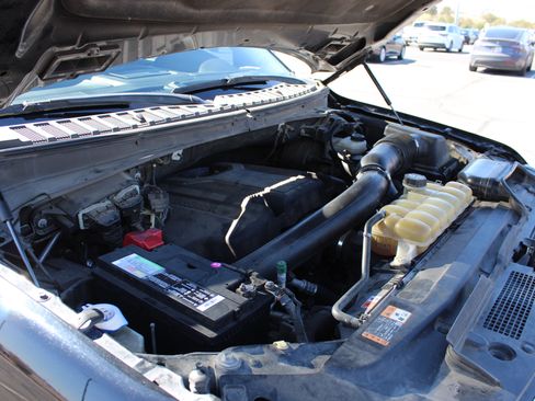 Used 2018 Ford Expedition Limited w/ Equipment Group 302A image 23