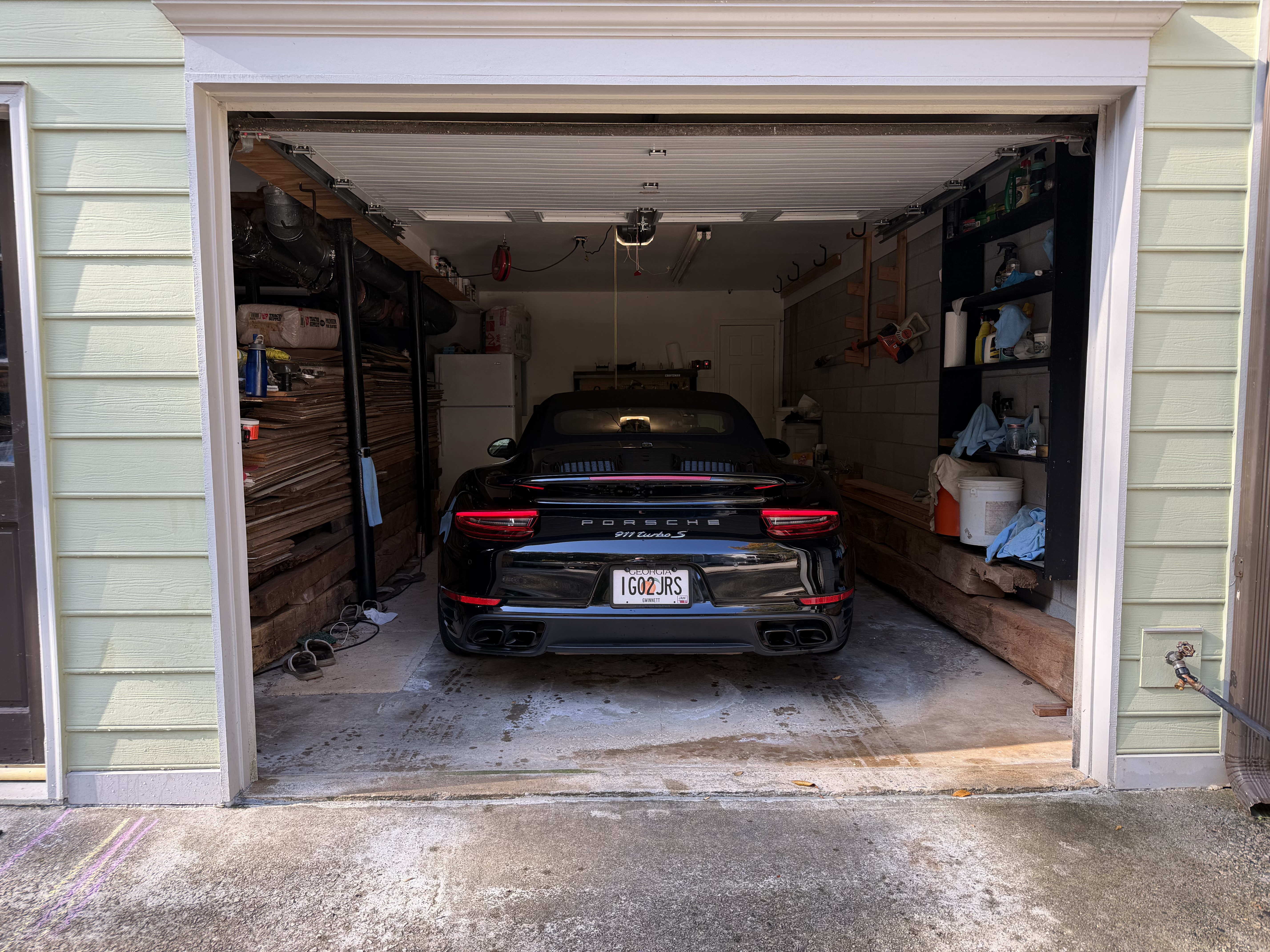 Used 2017 Porsche 911 Turbo S AWD/4WD image 1