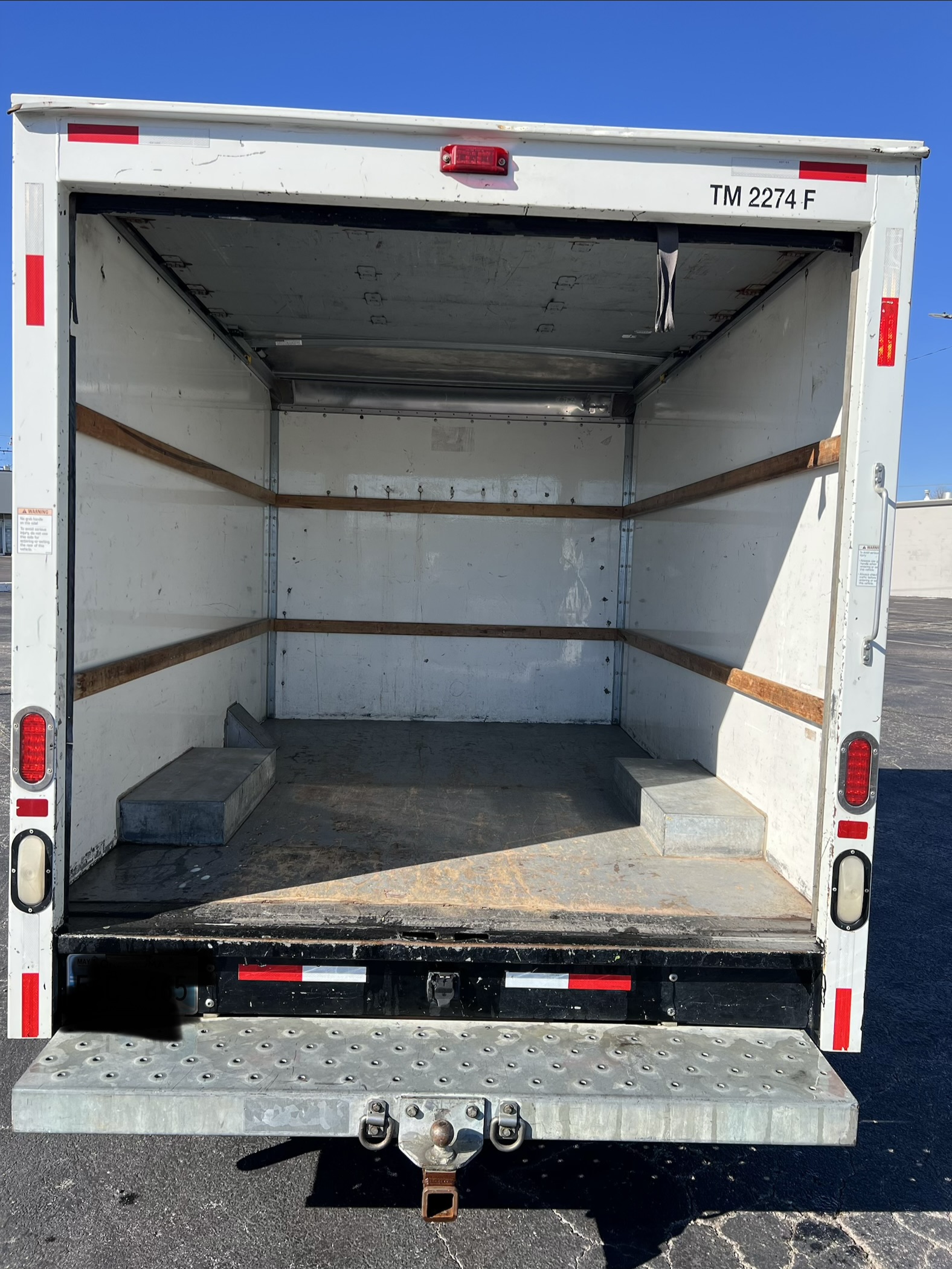 Used 2012 GMC Savana 3500 RWD image 8