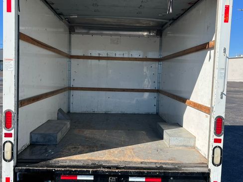 Used 2012 GMC Savana 3500 image 6