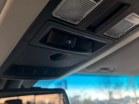 Used 2014 RAM 1500 Lone Star image 9